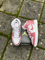 Jordan 1 Custom - Flamingo